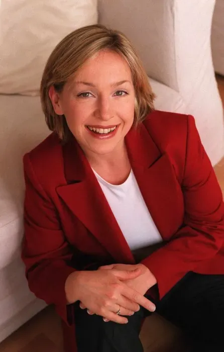 Framed Print : Lowri Turner TV Presenter Fashion Expert May 1999 Pictured at home