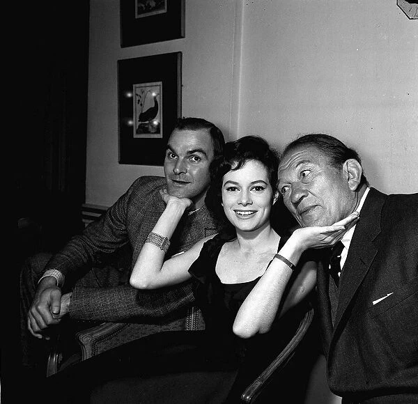 Luciana Paoluzzi with Stanley Baker and Victor McLagaen - 1958
