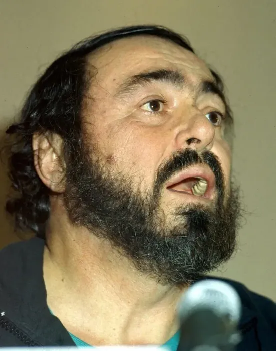 Framed Print : Luciano Pavarotti being interviewed in Dublin. April 1980. 08 / 04 / 1980 Framed Print : Luciano Pavarotti being interviewed in Dublin. April 1980. 08 / 04 / 1980