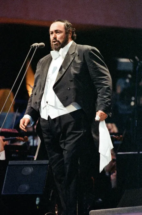 Framed Print : Luciano Pavarotti, the Italian operatic tenor, singing at an outdoor concert in Framed Print : Luciano Pavarotti, the Italian operatic tenor, singing at an outdoor concert in