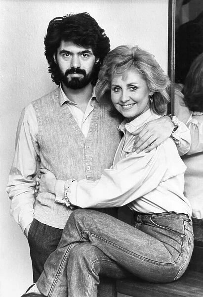 Lulu and her husband John frieda. January 1983 P035545