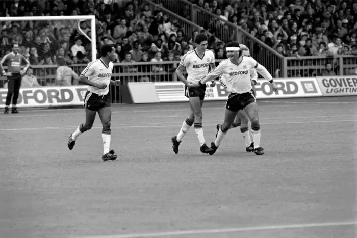 Framed Print : Luton 4 v. Liverpool 1. Division One Football. October 1986 LF20-16-038 Framed Print : Luton 4 v. Liverpool 1. Division One Football. October 1986 LF20-16-038