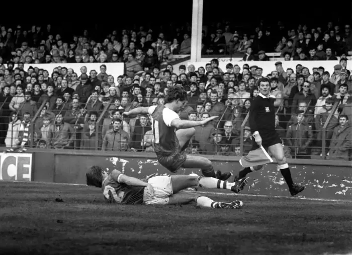 Framed Print : Luton Town 0 v. Liverpool 0. February 1984 MF14-09-051 Framed Print : Luton Town 0 v. Liverpool 0. February 1984 MF14-09-051