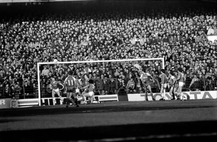 Framed Print : Luton Town 0 v. Liverpool 0. February 1984 MF14-09-055 Framed Print : Luton Town 0 v. Liverpool 0. February 1984 MF14-09-055