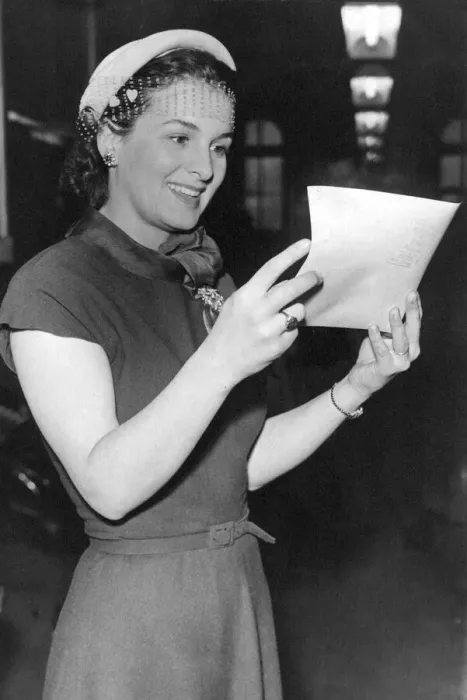 Framed Print : Lydia Clark, wife of Charlton Heston in Newcastle