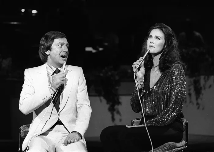 Framed Print : Lynda Carter american actress and singer with Des O Connor Aug 80