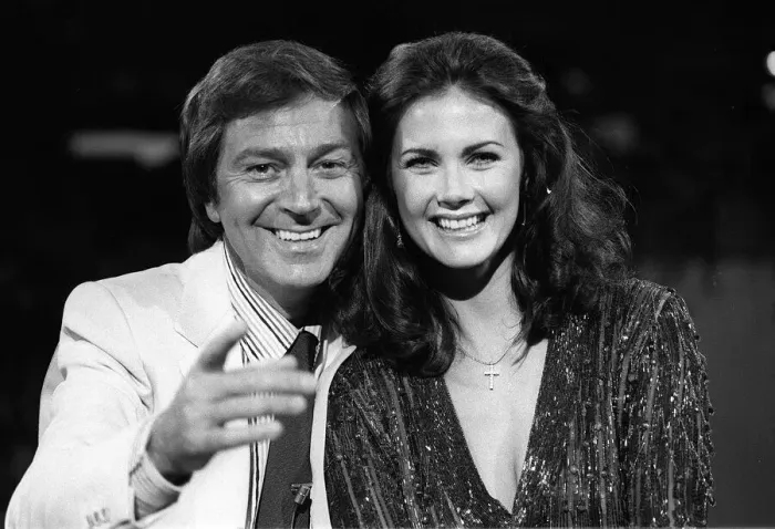 Framed Print : Lynda Carter american actress and singer with Des O Connor Aug 80