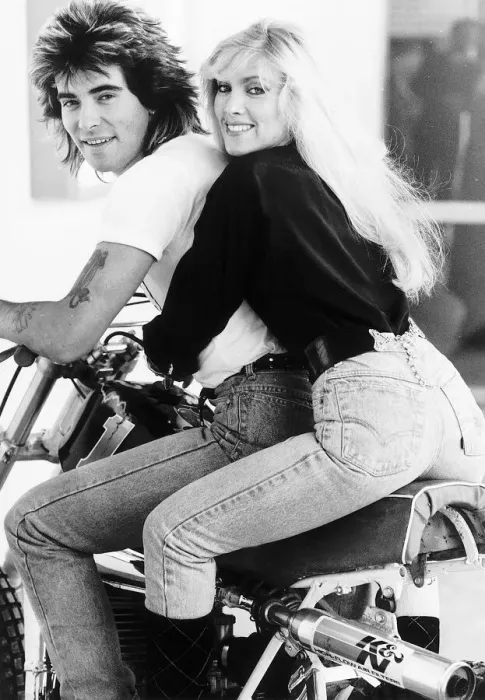 Framed Print : Lynsey de Paul singer with Eddie Kidd dbase MSI Framed Print : Lynsey de Paul singer with Eddie Kidd dbase MSI