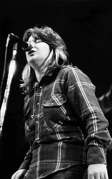 Maggie Bell Scottish pop singer blues on stage 1972