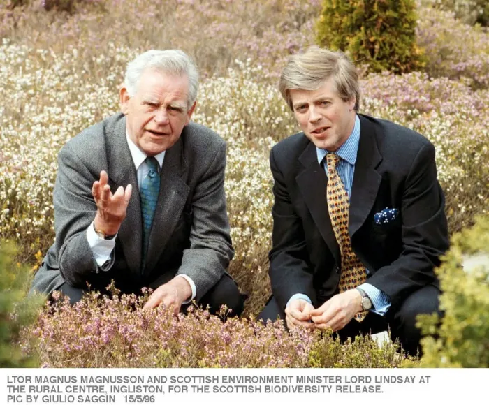 Framed Print : Magnus Magnusson and Lord Lindsay at Rural Centre Ingliston for Scottish Biodiversity Framed Print : Magnus Magnusson and Lord Lindsay at Rural Centre Ingliston for Scottish Biodiversity