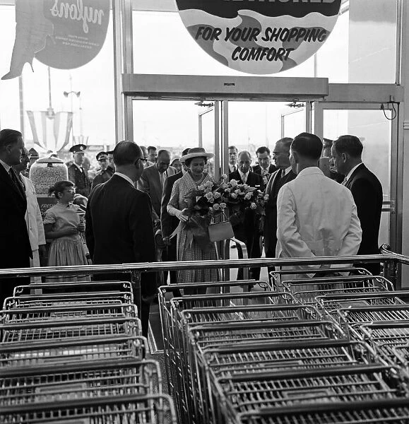 Her Majesty Queen Elizabeth II at the Golden Mile shopping centre outside Toronto