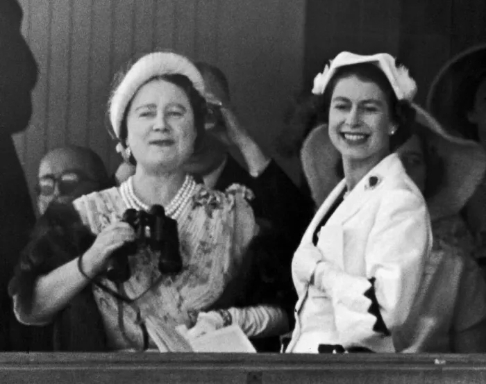 Framed Print : Her Majesty Queen Elizabeth II watches the horseracing from the Royal Box at Ascot