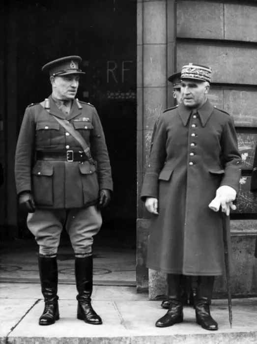 Framed Print : Major General V. M. Fortune with Gen. Fagalde at Bethune, France. October 1941