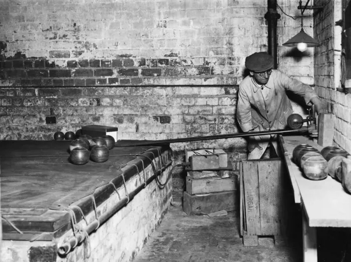 Framed Print : Making bowls is a fine art. At Messers Clapshaw and Cleave works, Coventry Road Framed Print : Making bowls is a fine art. At Messers Clapshaw and Cleave works, Coventry Road