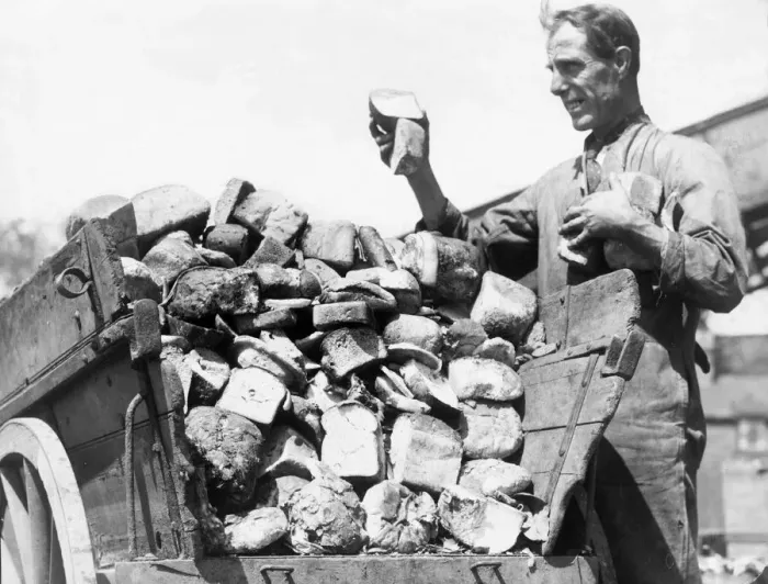 Framed Print : Man with cart of food waste, Newcastle. June 28th 1941