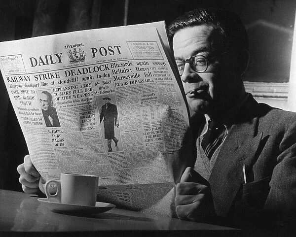 Man reading Newspaper, Liverpool Daily Post, Thursday 24th February 1955