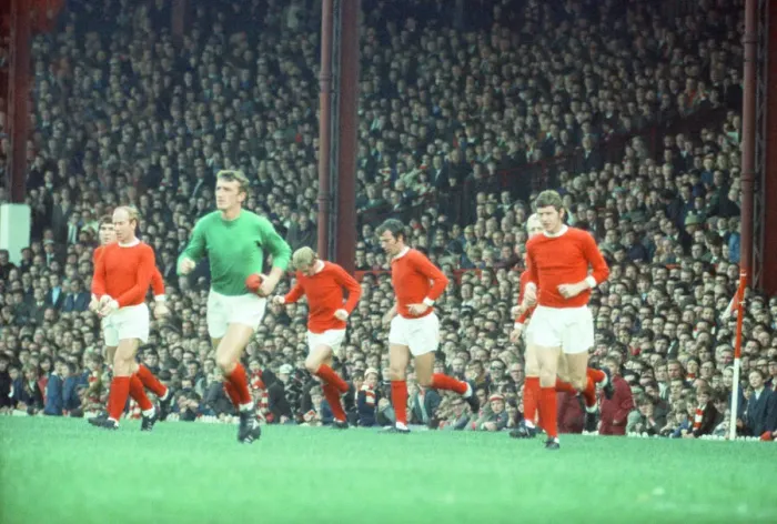 Framed Print : Man United 1-1 Stoke City, league division one match action, Old Trafford