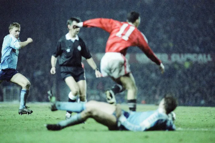 Framed Print : Man United 2-1 Middlesbrough, League Cup match at Old Trafford, Wednesday 11th March 1992