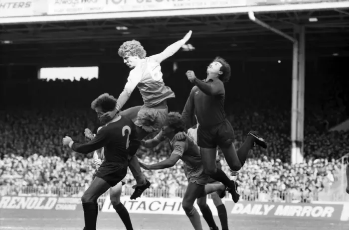 Framed Print : Manchester City 0 v. Liverpool 5. April 1982 MF06-25-035 Local Caption Division 1