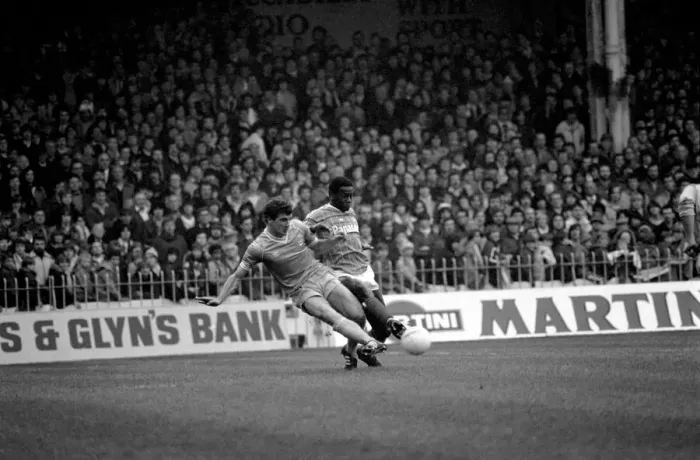 Framed Print : Manchester City 0 v. Notts Forest 0. Division 1 Football October 1981 MF04-07-010 Framed Print : Manchester City 0 v. Notts Forest 0. Division 1 Football October 1981 MF04-07-010