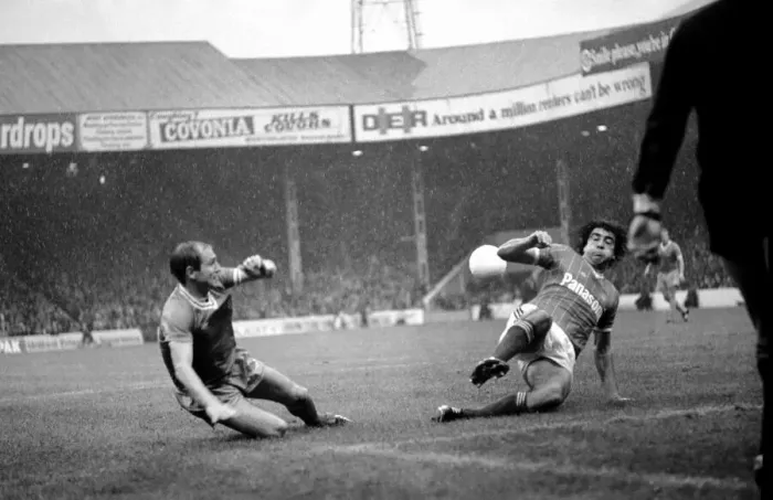 Framed Print : Manchester City 0 v. Notts Forest 0. Division 1 Football October 1981 MF04-07-021 Framed Print : Manchester City 0 v. Notts Forest 0. Division 1 Football October 1981 MF04-07-021