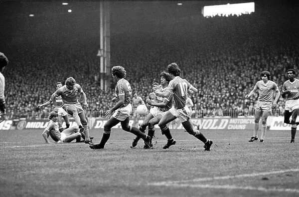 Manchester City 0 v. Notts Forest 0. Division 1 Football October 1981 MF04-07-059