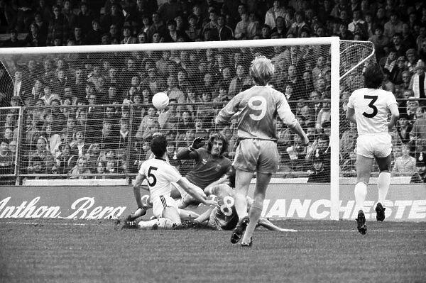 Manchester City 0 v. West Ham United 1. April 1982 MF06-23-014 Local Caption