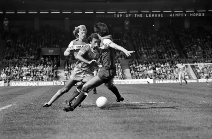 Framed Print : Manchester City 1 v. Coventry 3. May 1982 MF07-05-093 Framed Print : Manchester City 1 v. Coventry 3. May 1982 MF07-05-093