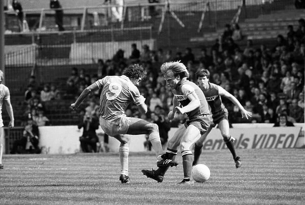 Manchester City 1 v. Coventry 3. May 1982 MF07-05-050