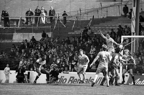 Manchester City 1 v. Coventry 3. May 1982 MF07-05-047
