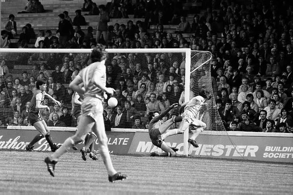 Manchester City 1 v. Coventry 3. May 1982 MF07-05-057