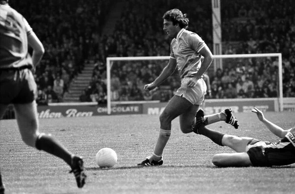 Manchester City 1 v. Coventry 3. May 1982 MF07-05-121