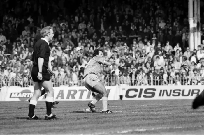Framed Print : Manchester City 1 v. Coventry 3. May 1982 MF07-05-002 Framed Print : Manchester City 1 v. Coventry 3. May 1982 MF07-05-002
