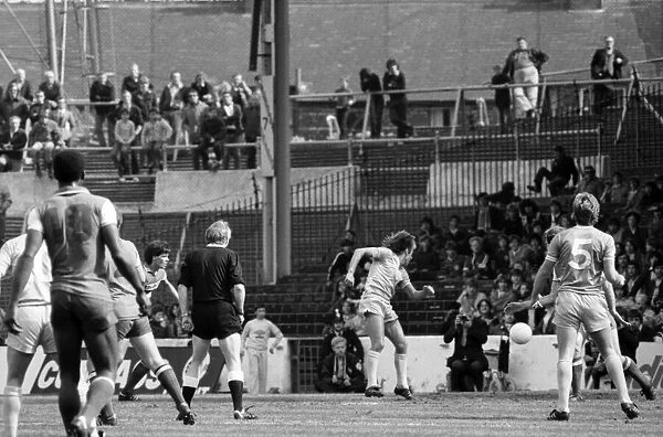 Manchester City 1 v. Coventry 3. May 1982 MF07-05-026