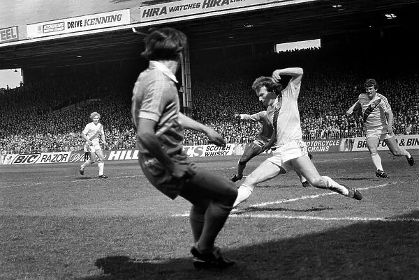 Manchester City 1 v. Crystal Palace 1. Division One Football. May 1981 MF02-28-023