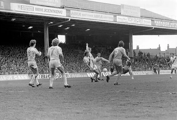 Manchester City 1 v. Crystal Palace 1. Division One Football. May 1981 MF02-28-071
