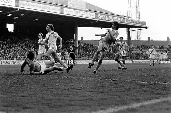 Manchester City 1 v. Crystal Palace 1. Division One Football. May 1981 MF02-28-067