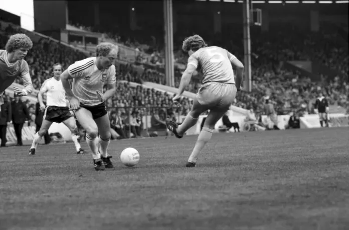 Framed Print : Manchester City 1 v. Ipswich 1. April 1982 MF06-37-007