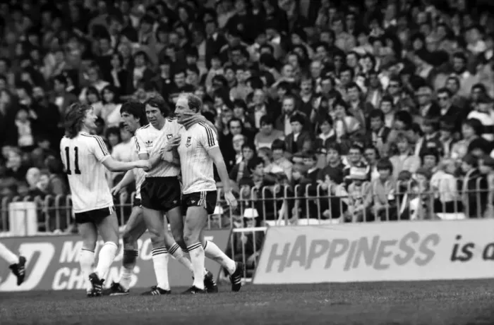 Framed Print : Manchester City 1 v. Ipswich 1. April 1982 MF06-37-048