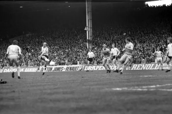 Framed Print : Manchester City 1 v. Ipswich 1. April 1982 MF06-37-003 Framed Print : Manchester City 1 v. Ipswich 1. April 1982 MF06-37-003