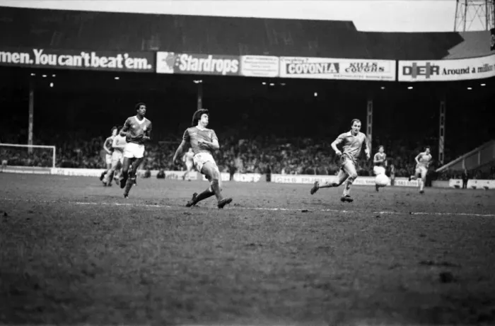 Framed Print : Manchester City 1 v. Nottingham Forest 1. Febuary 1981 MF01-24-041 Framed Print : Manchester City 1 v. Nottingham Forest 1. Febuary 1981 MF01-24-041