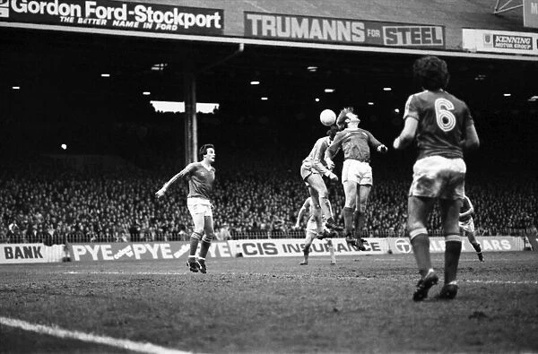 Manchester City 1 v. Nottingham Forest 1. Febuary 1981 MF01-24-042