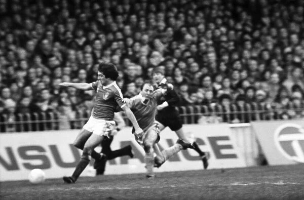 Manchester City 1 v. Nottingham Forest 1. Febuary 1981 MF01-24-007