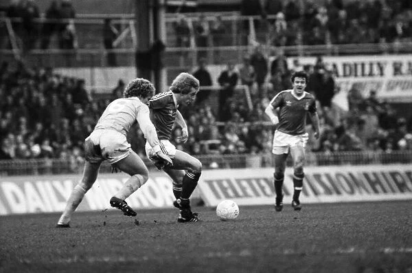 Manchester City 1 v. Nottingham Forest 1. Febuary 1981 MF01-24-012