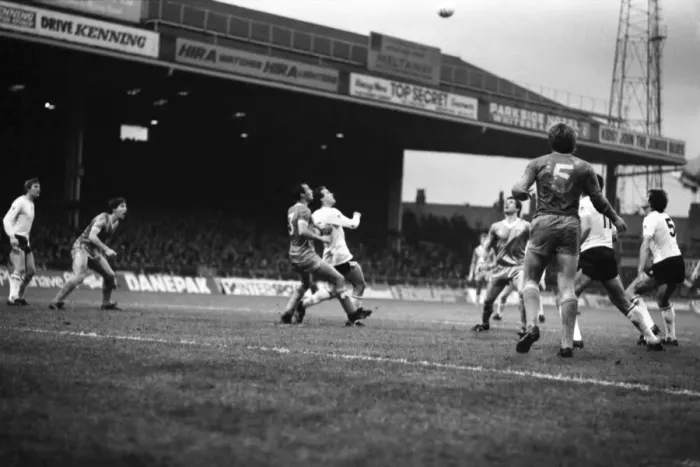 Framed Print : Manchester City 4 v. Swansea 0. November 1981 MF04-01-022 Framed Print : Manchester City 4 v. Swansea 0. November 1981 MF04-01-022