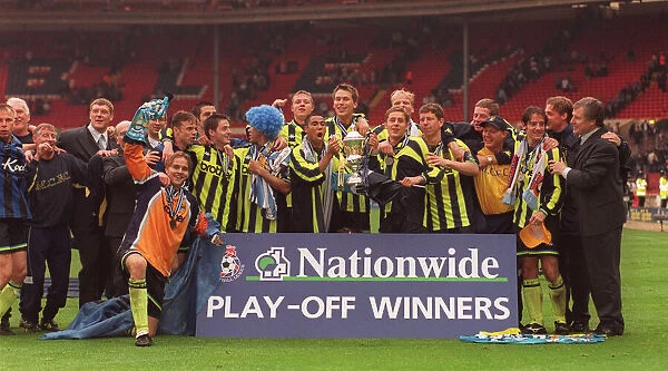 Manchester City celebrate their win May 1999 over Gillingham in