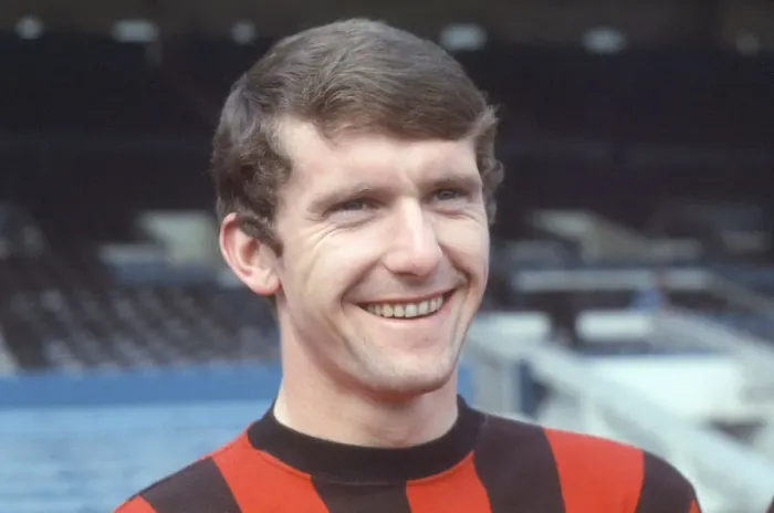 Framed Print : Manchester City FC - Mike Doyle wearing cup final strip. 18th April 1969
