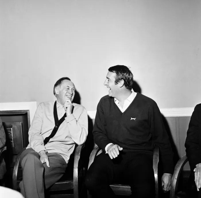 Framed Print : The Manchester City team celebrate winning the 1968 League title