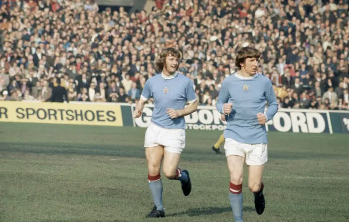 Framed Print : Manchester City v Chelsea league match at Maine Road 18th March 1972