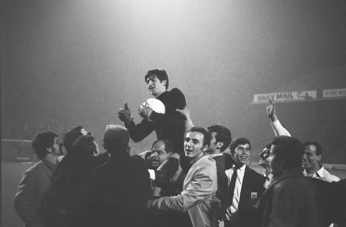 Framed Print : Manchester City v Fenerbahce, 1st Leg European Cup match at Maine Road, September 1968